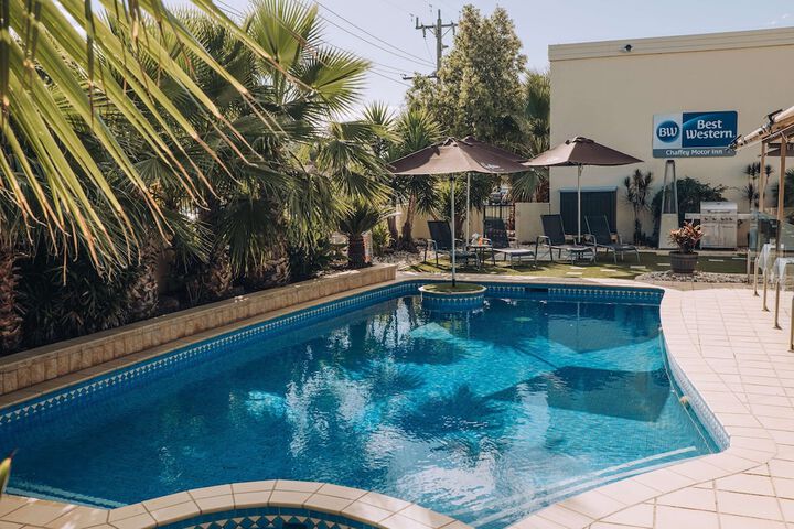 Pool 44 of 77