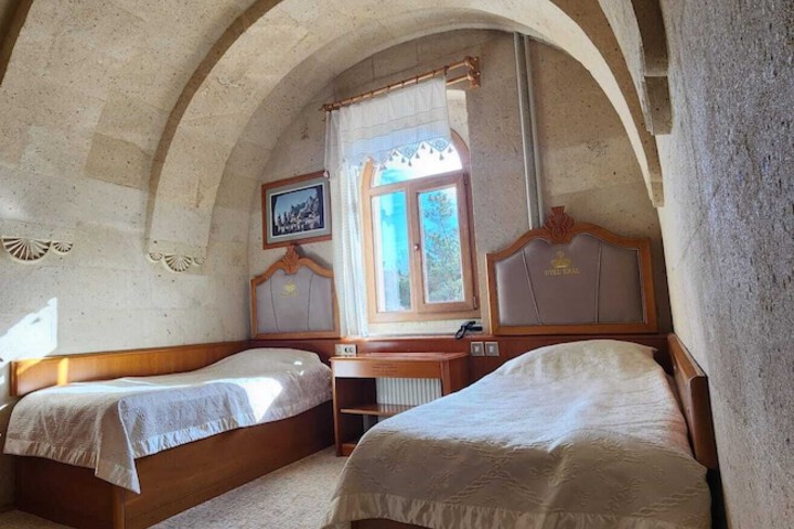 Room 7 of 29