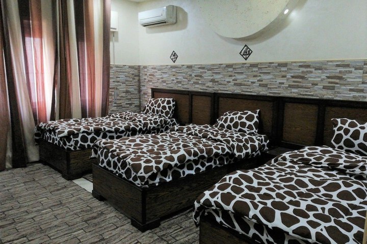 Room 9 of 50