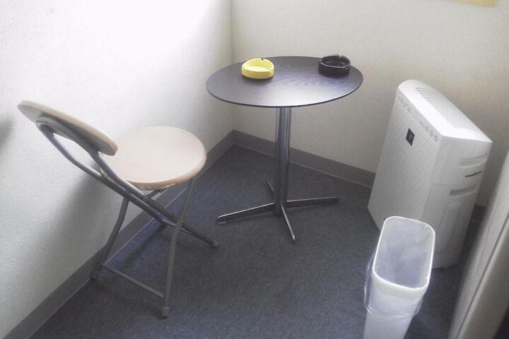 Room 10 of 48