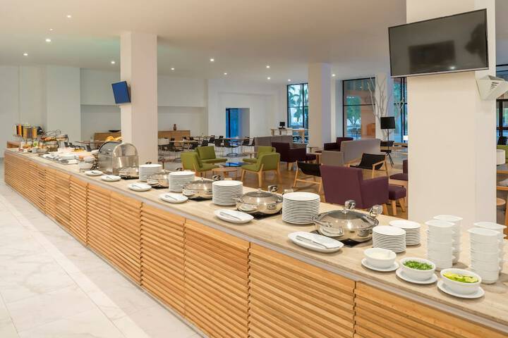 Breakfast buffet