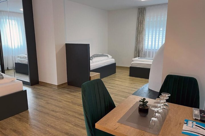 Room 5 of 23