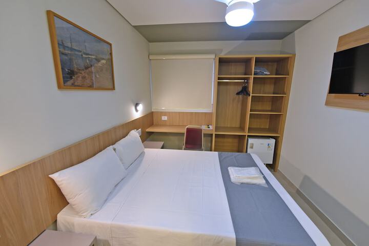 Room 21 of 41