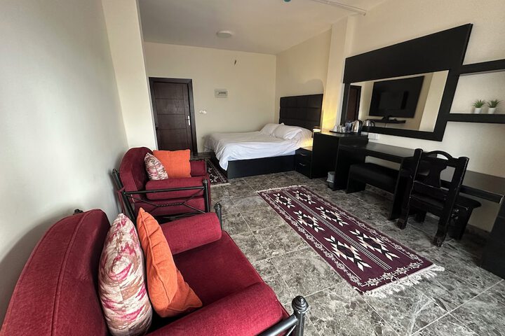 Room 7 of 34