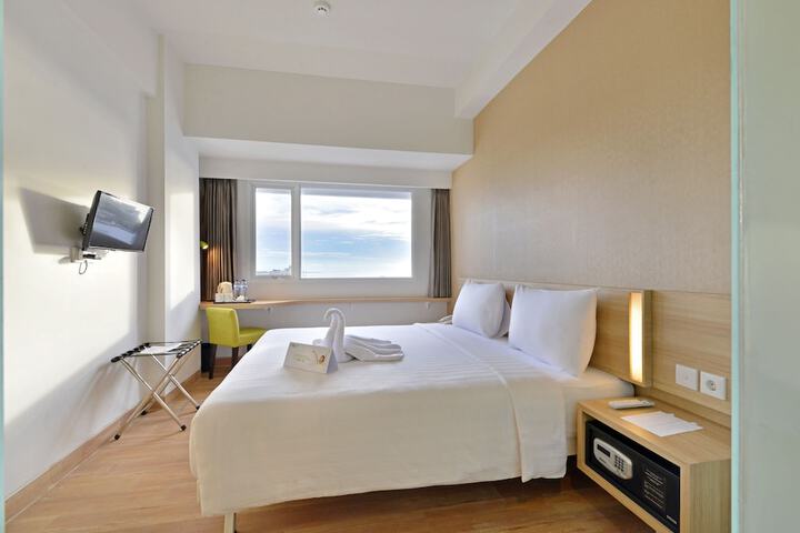 Room 9 of 29