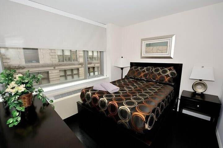 Room 76 of 324