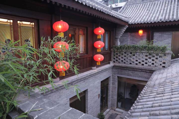 Hotel Exterior 81 of 101