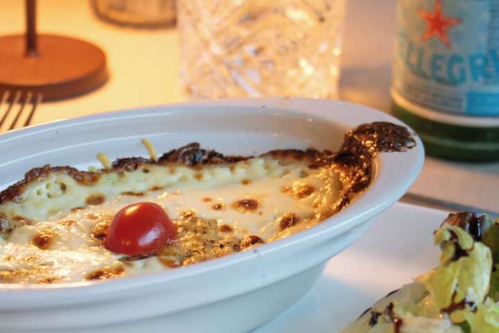 Dining 74 of 98