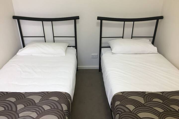 Room 6 of 50