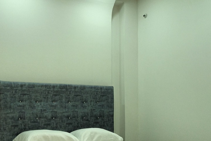 Room 23 of 40