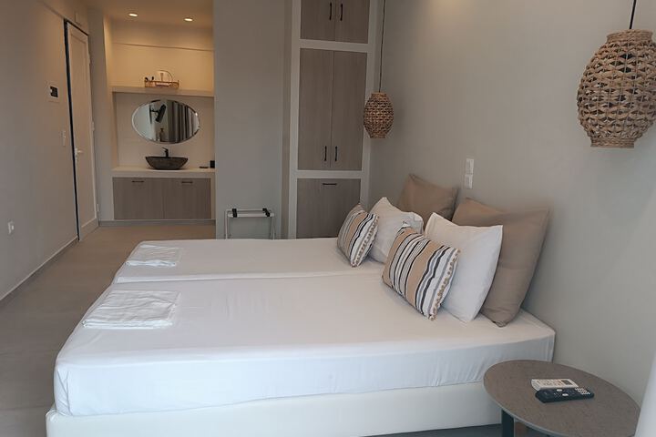 Room 16 of 70