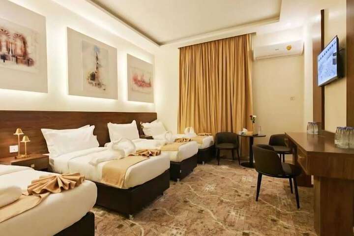 Room 3 of 13