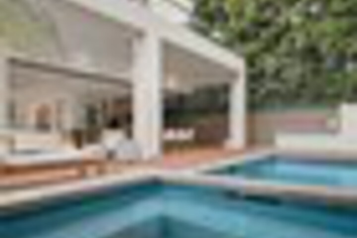 Pool 56 of 108