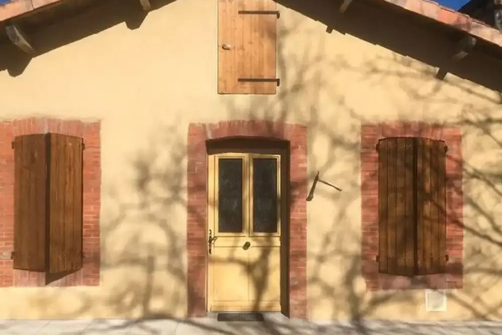 Exterior of Quaint Holiday Home in Eauze With Private Swimming Pool