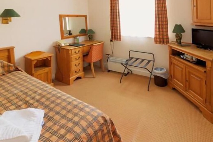 Room 14 of 43