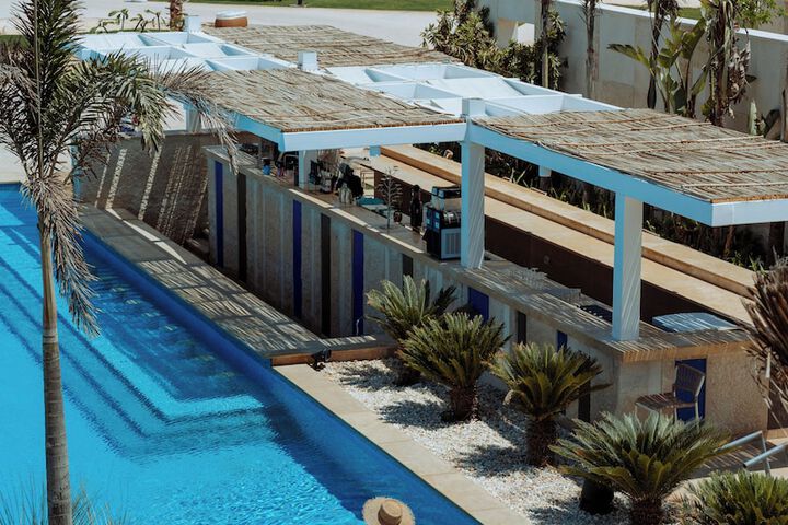 Pool 15 of 55
