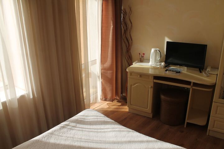 Room 17 of 50