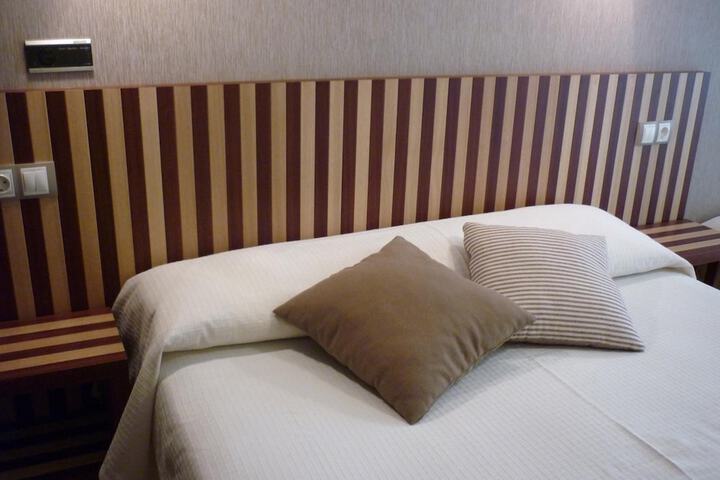 Room 13 of 31