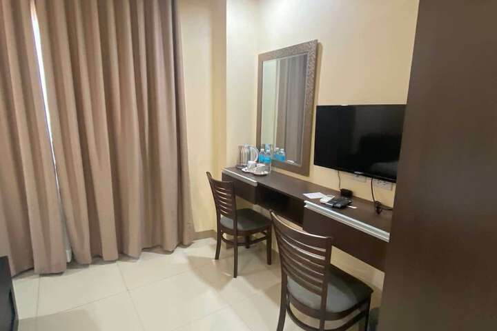 Room 29 of 34