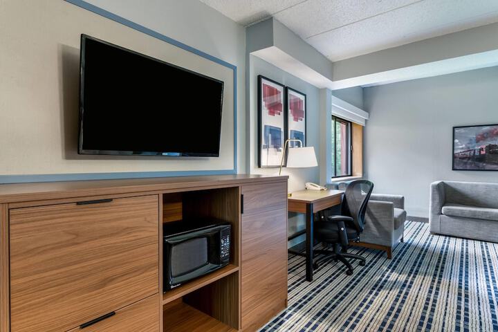 Room 47 of 73