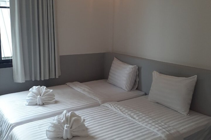 Room 37 of 117