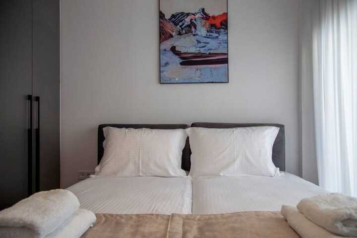 Room 29 of 37