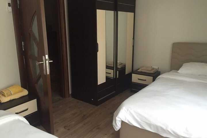 Room 25 of 62