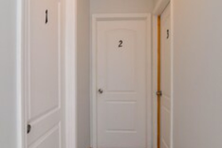 Room 12 of 18
