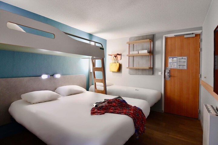 Room 15 of 41