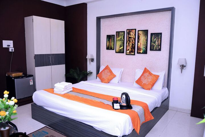 Room 44 of 54