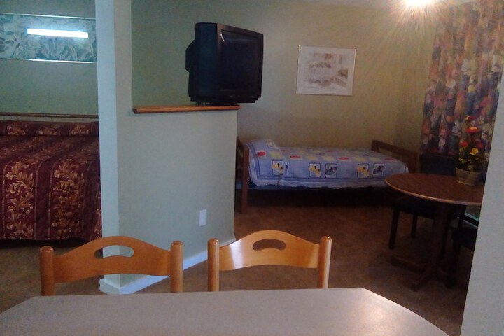 Room 2 of 26