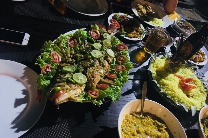 Dining 55 of 70