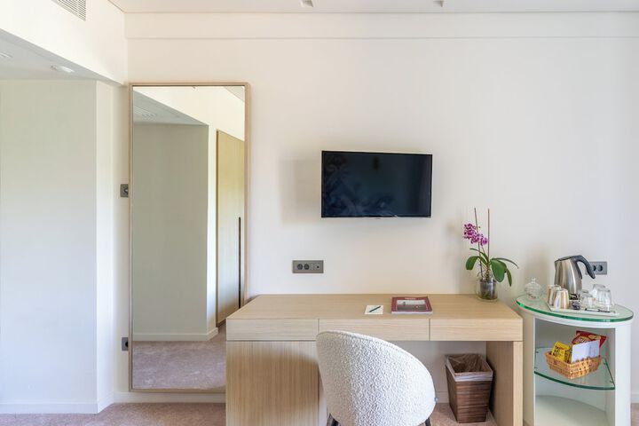 Room 53 of 139