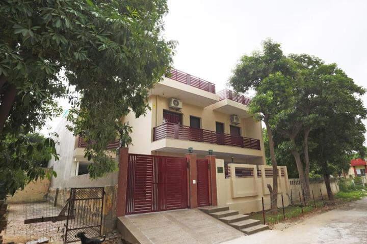 Collection O 50251 Hotel Rajdeep Inn