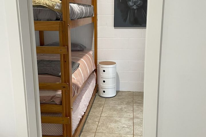 Room 10 of 50