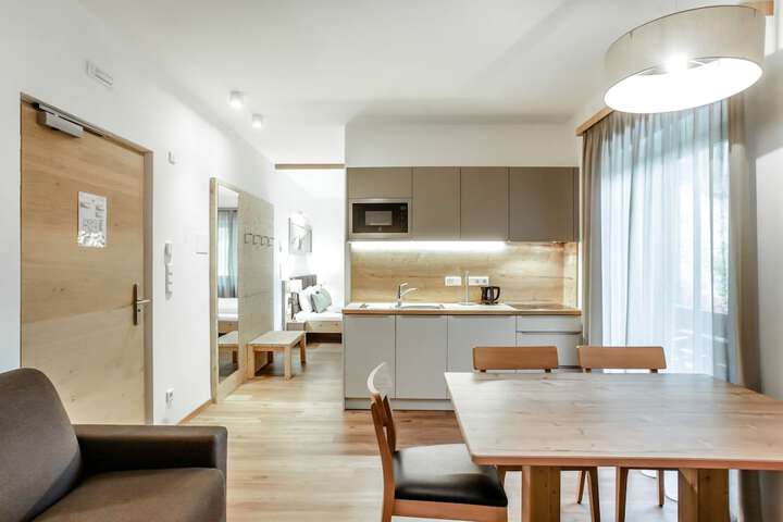 Room 4 of 19