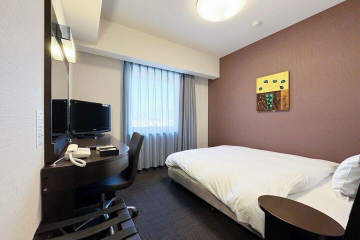 Room 14 of 29