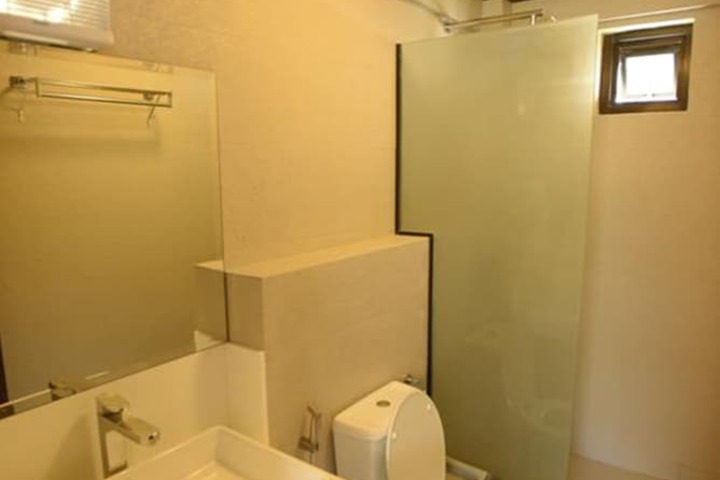 Room 16 of 29