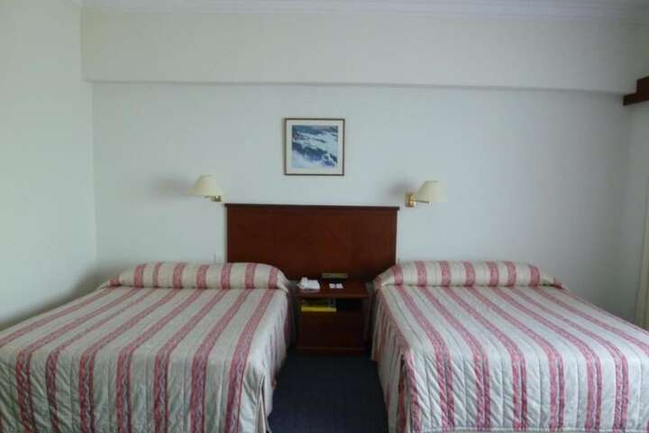 Room 16 of 44
