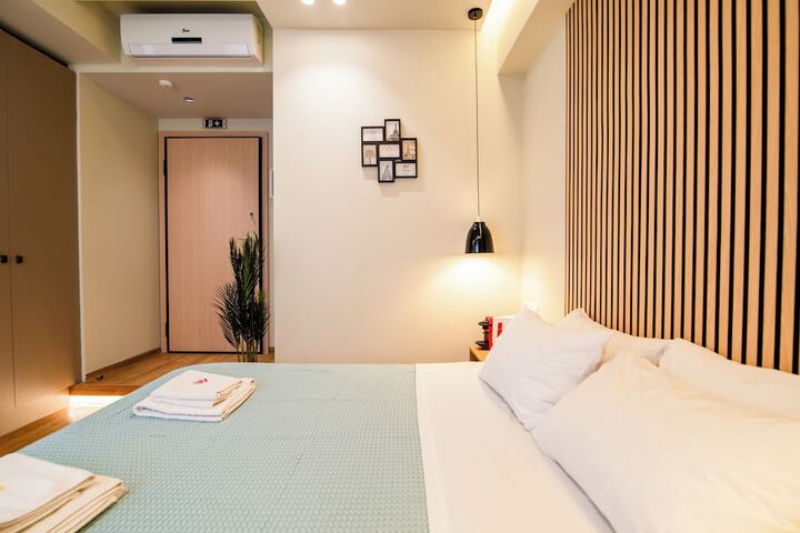 Room 70 of 151