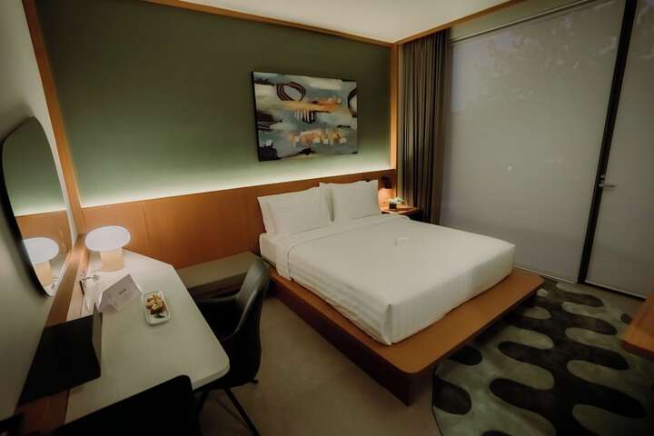 Room 5 of 48