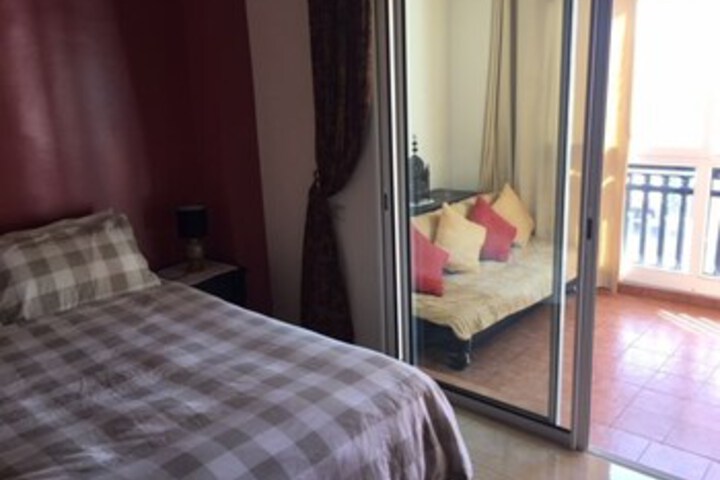 Room 6 of 13
