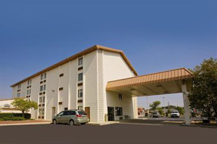 Hotel 30 of 44