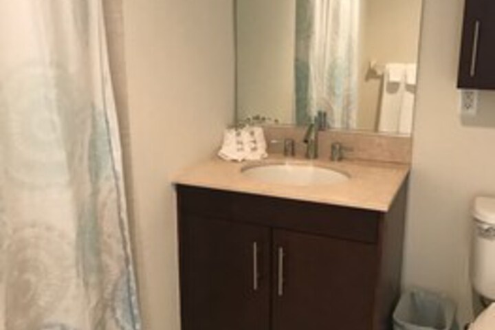 Room 12 of 246