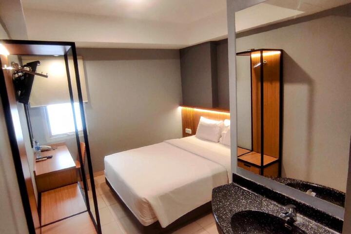 Room 1 of 4