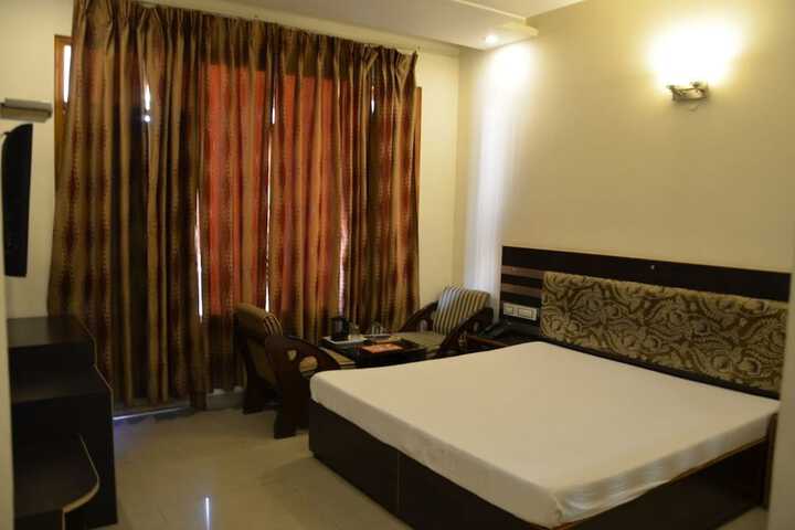 Room 14 of 55