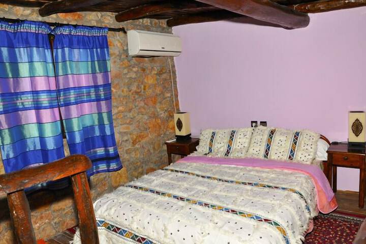 Room 11 of 26