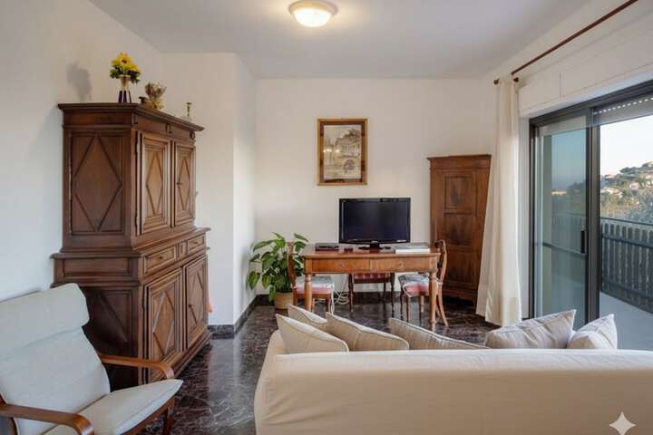 Room 9 of 15