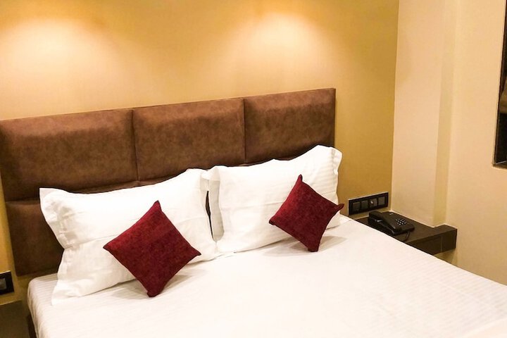Room 15 of 43