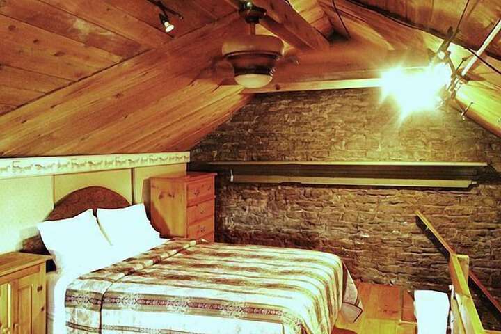 Room 36 of 148
